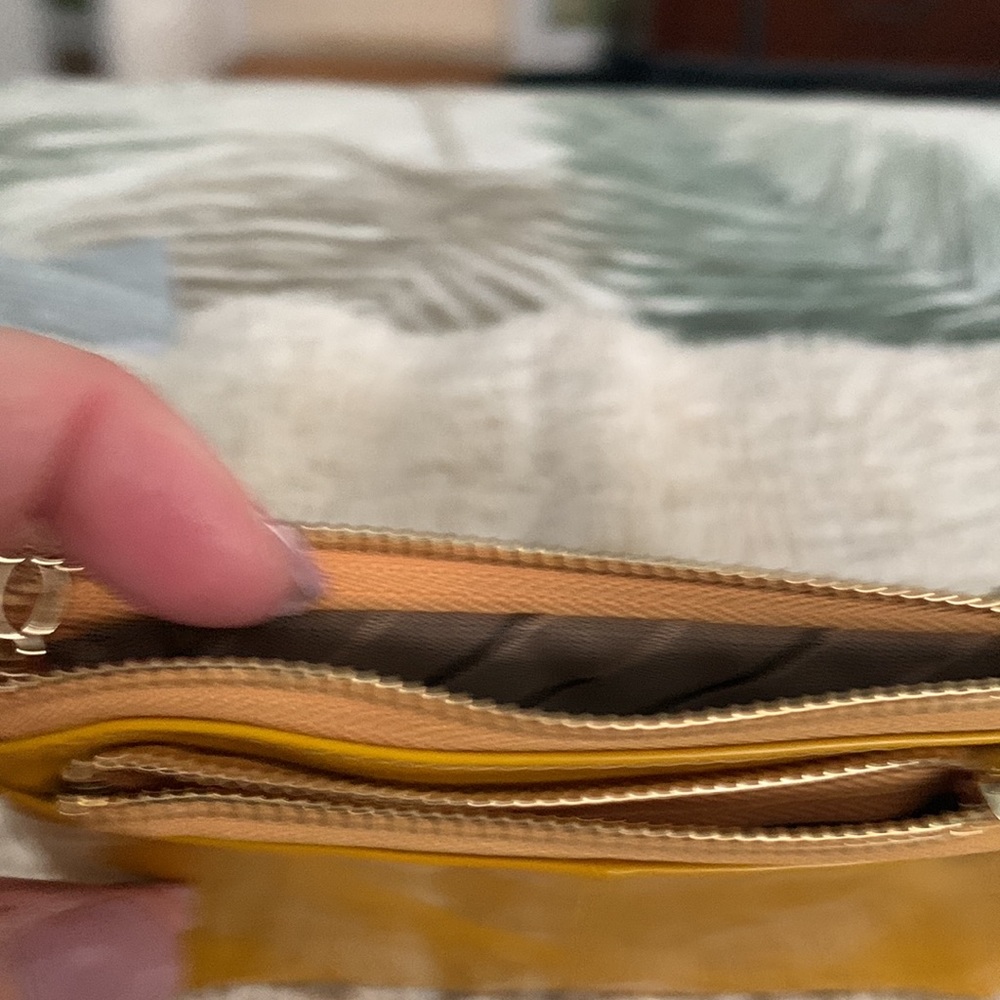 Card holder - Picture 3 of 3